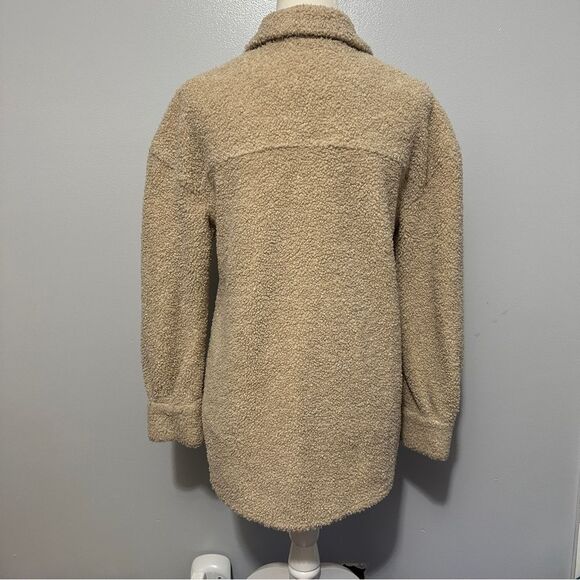 Bagatelle Women’s Faux Sherpa Teddy Shacket Front Pockets Tan Size XS - Picture 3 of 8
